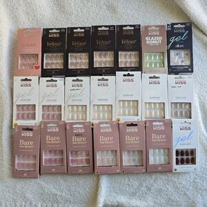 Kiss Nails Lot of 21 Short Length